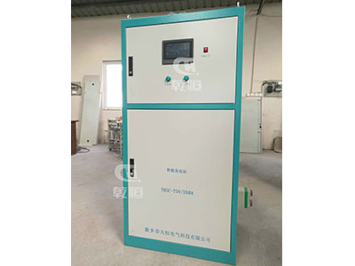 江苏75V/250A自动伸缩充电站